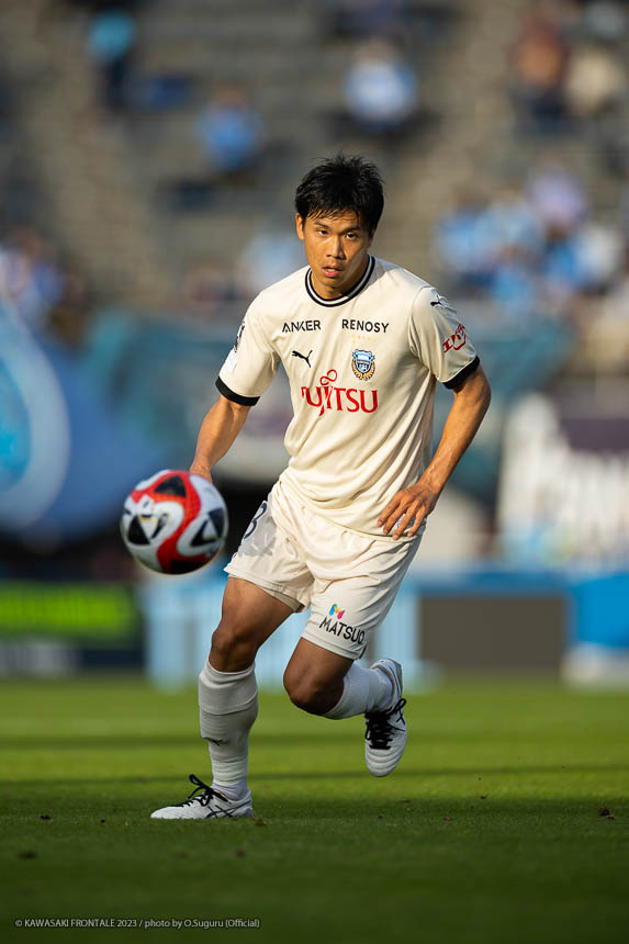 DF13 / 山根 視来選手 DF13 / 山根 視来選手