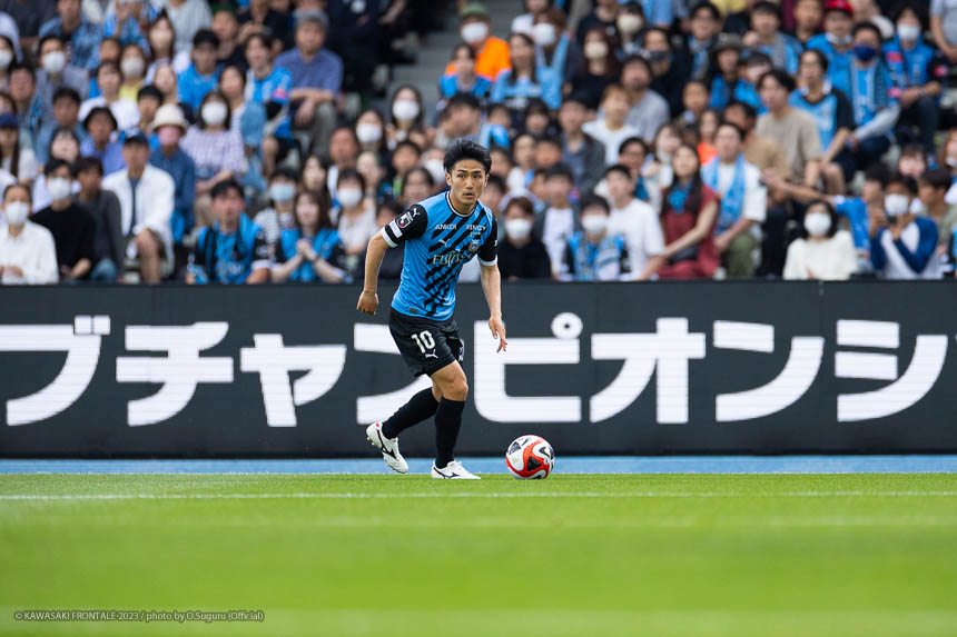MF10 / 大島 僚太選手 MF10 / 大島 僚太選手