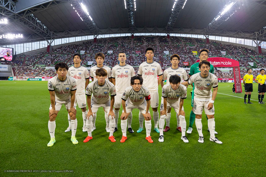 試合前の集合写真 試合前の集合写真