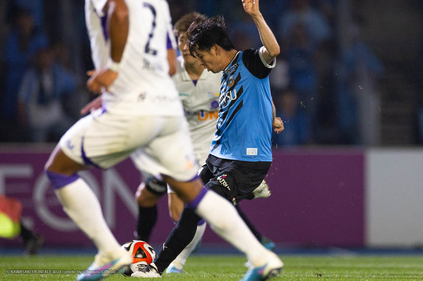 MF14/脇坂 泰斗選手 MF14/脇坂 泰斗選手