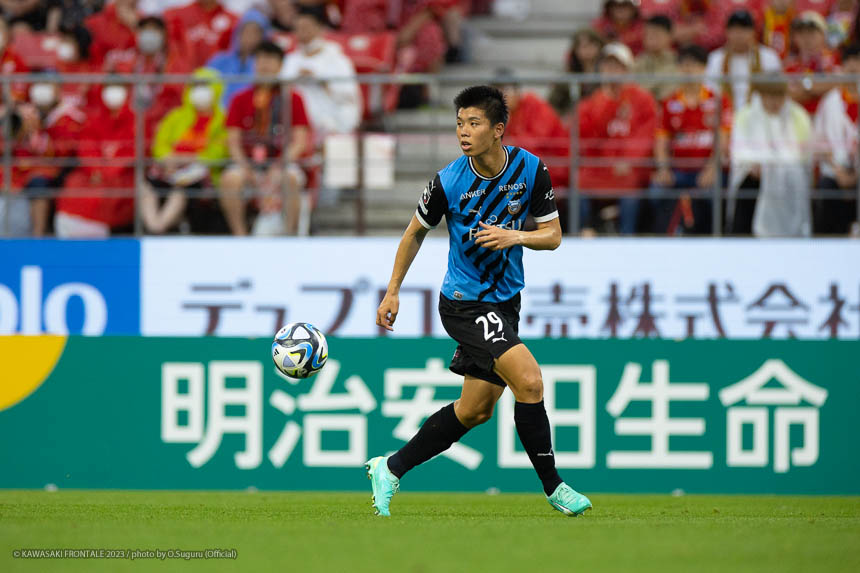 DF29 / 高井 幸大選手 DF29 / 高井 幸大選手