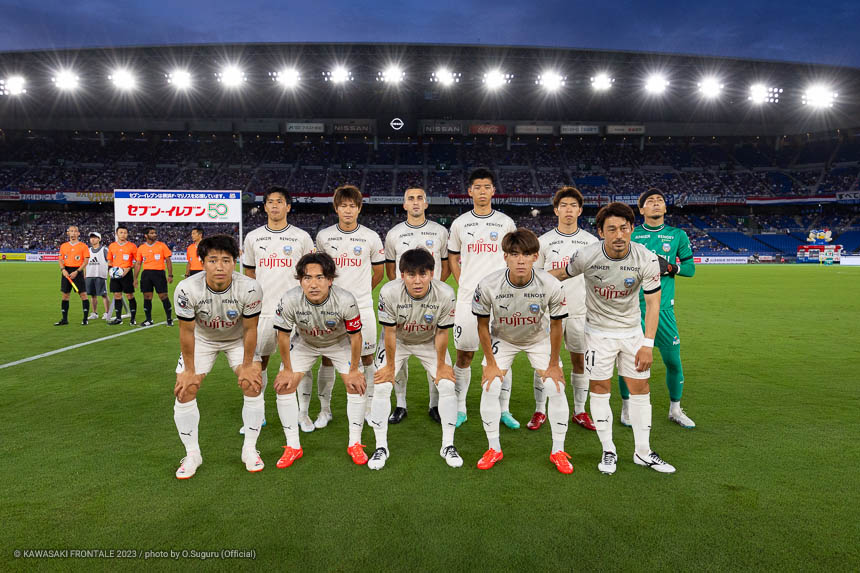 試合前の集合写真 試合前の集合写真