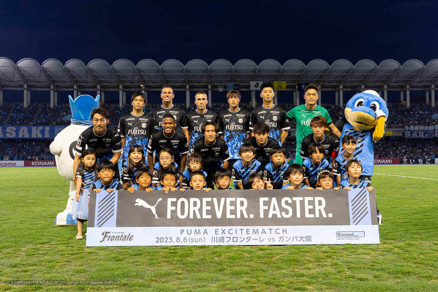 試合前の集合写真 試合前の集合写真