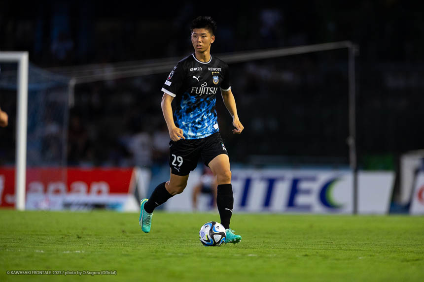 DF29 / 高井 幸大選手 DF29 / 高井 幸大選手