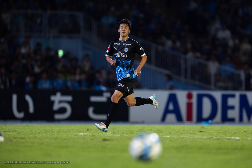 DF13 / 山根 視来選手 DF13 / 山根 視来選手