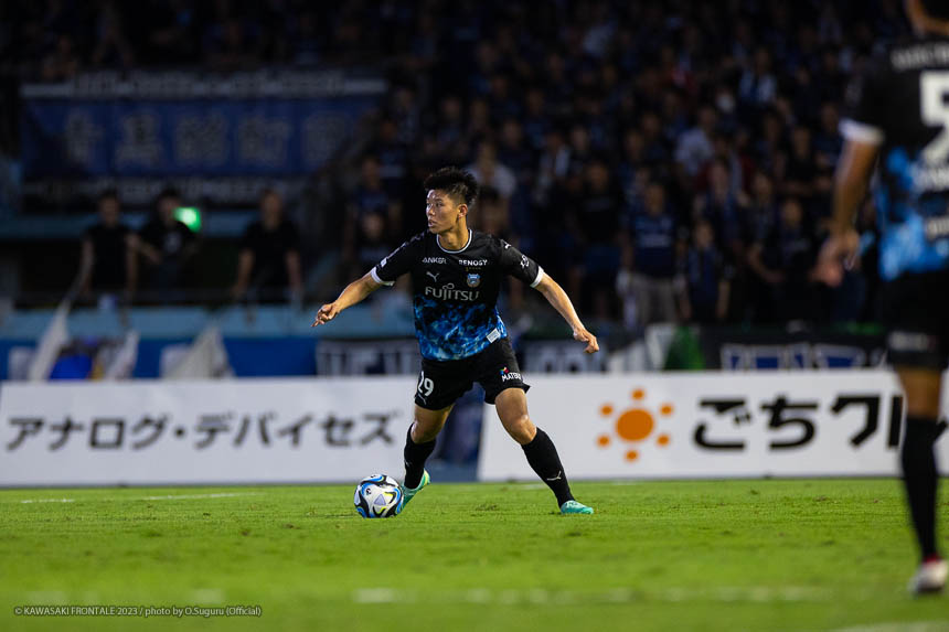 DF29 / 高井 幸大選手 DF29 / 高井 幸大選手