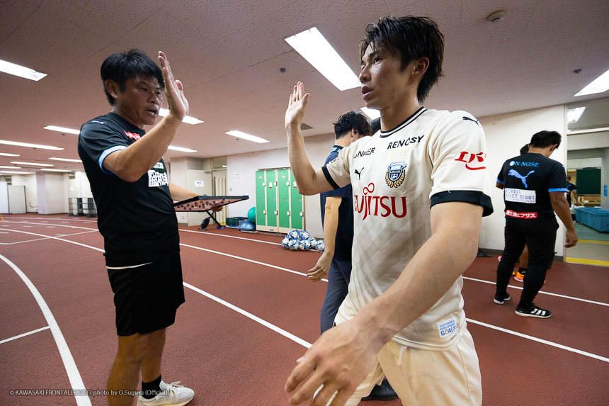 MF30 / 瀬川 祐輔選手 MF30 / 瀬川 祐輔選手