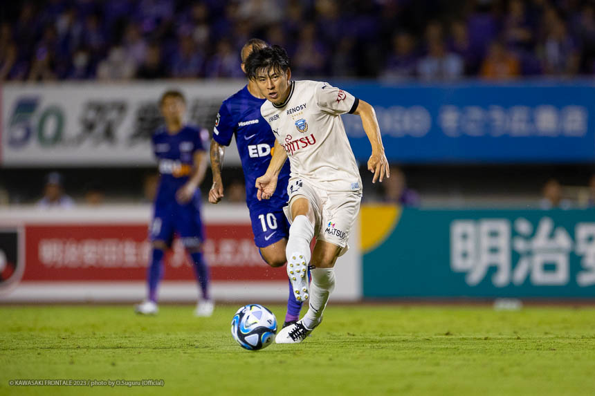 MF14 / 脇坂 泰斗選手 MF14 / 脇坂 泰斗選手