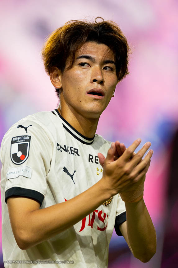 DF15 / 田邉 秀斗選手 DF15 / 田邉 秀斗選手