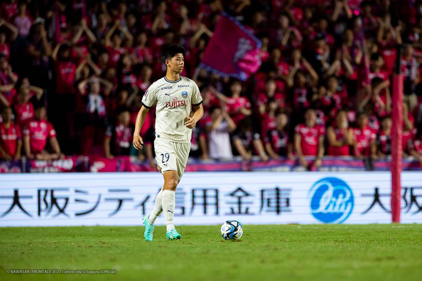 DF29 / 高井 幸大選手 DF29 / 高井 幸大選手