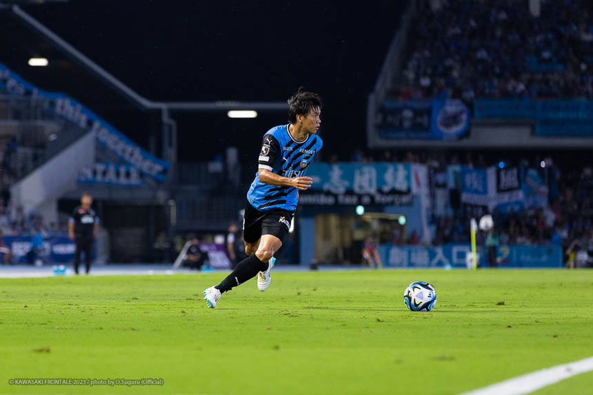 DF13 / 山根 視来選手 DF13 / 山根 視来選手
