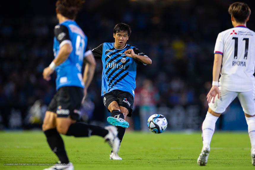 DF13 / 山根 視来選手 DF13 / 山根 視来選手