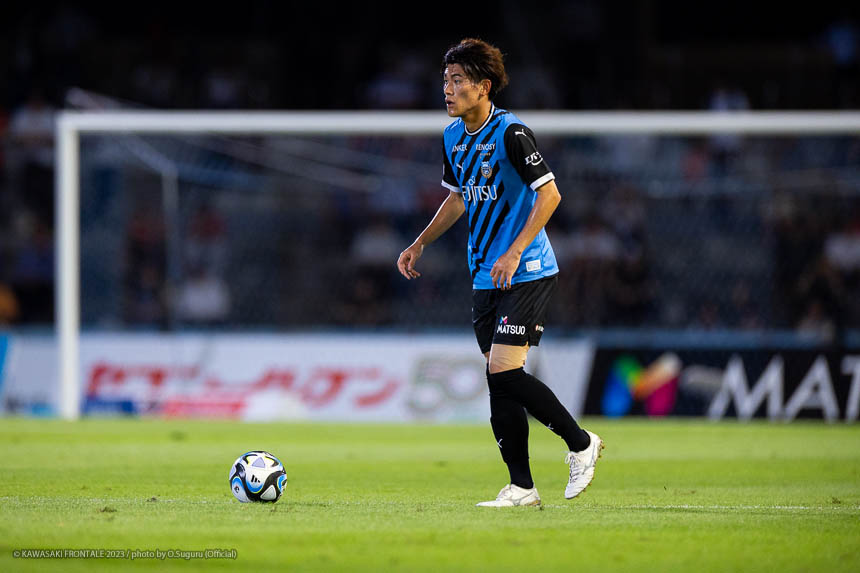DF15 / 田邉 秀斗選手 DF15 / 田邉 秀斗選手
