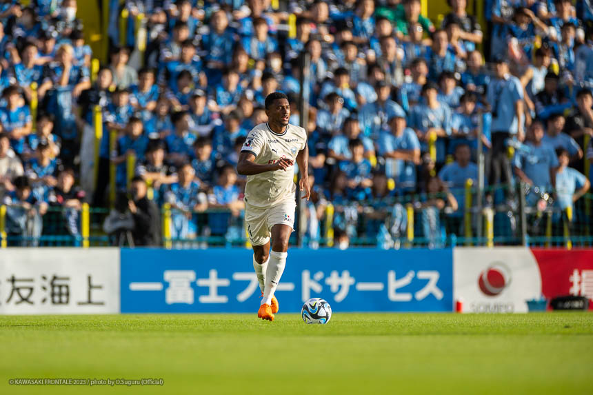 DF4 / ジェジエウ選手 DF4 / ジェジエウ選手
