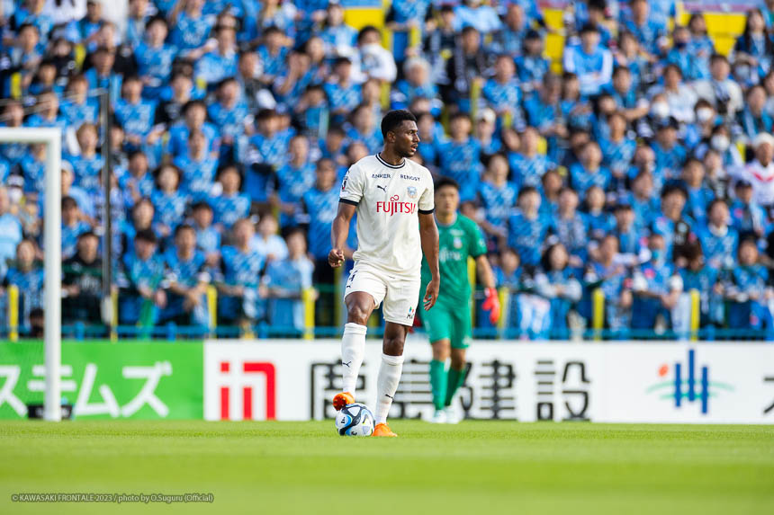 DF4 / ジェジエウ選手 DF4 / ジェジエウ選手