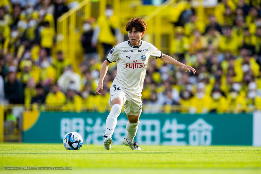 MF14 / 脇坂 泰斗選手 MF14 / 脇坂 泰斗選手