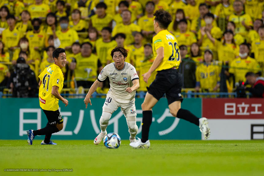 MF30 / 瀬川 祐輔選手 MF30 / 瀬川 祐輔選手