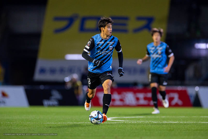 DF13 / 山根 視来選手 DF13 / 山根 視来選手