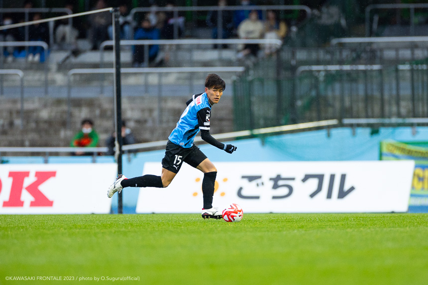 DF15/田邉 秀斗選手 DF15/田邉 秀斗選手