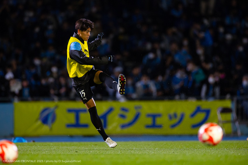 DF15/田邉 秀斗選手 DF15/田邉 秀斗選手