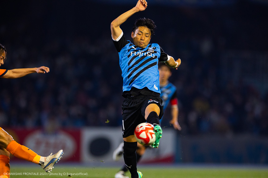 MF11/小林 悠選手 MF11/小林 悠選手