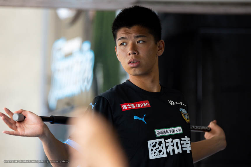 DF29 / 高井 幸大選手 DF29 / 高井 幸大選手