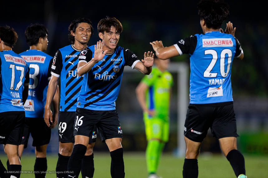 MF16 / 瀬古 樹選手、MF49 /小塚 和季選手 MF16 / 瀬古 樹選手、MF49 /小塚 和季選手